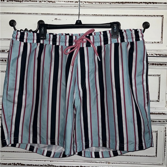 Like new 💙🤍 INC men’s XL swim trunks - Picture 2 of 12